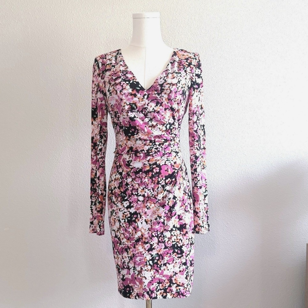 Guess Womens Feminine Vibrant Floral Long Sleeve Bodycon VNeck Ruched Dress Sz 4
